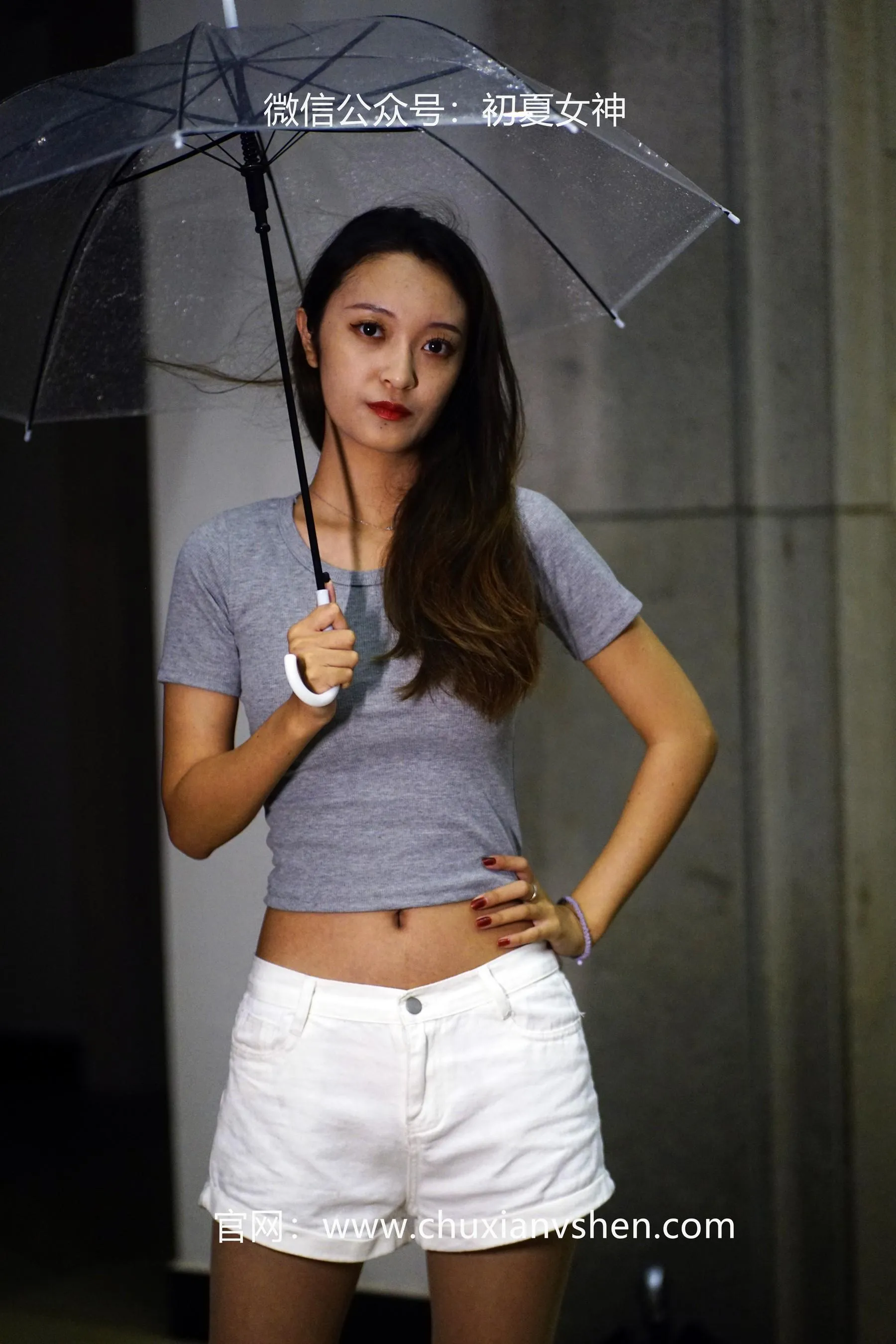 初夏女神 NO.037 依依 夏日夜雨 [72P]插图4